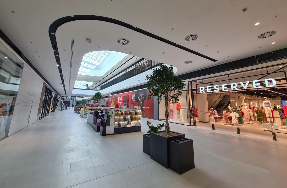 OC PROMENADA NITRA SK