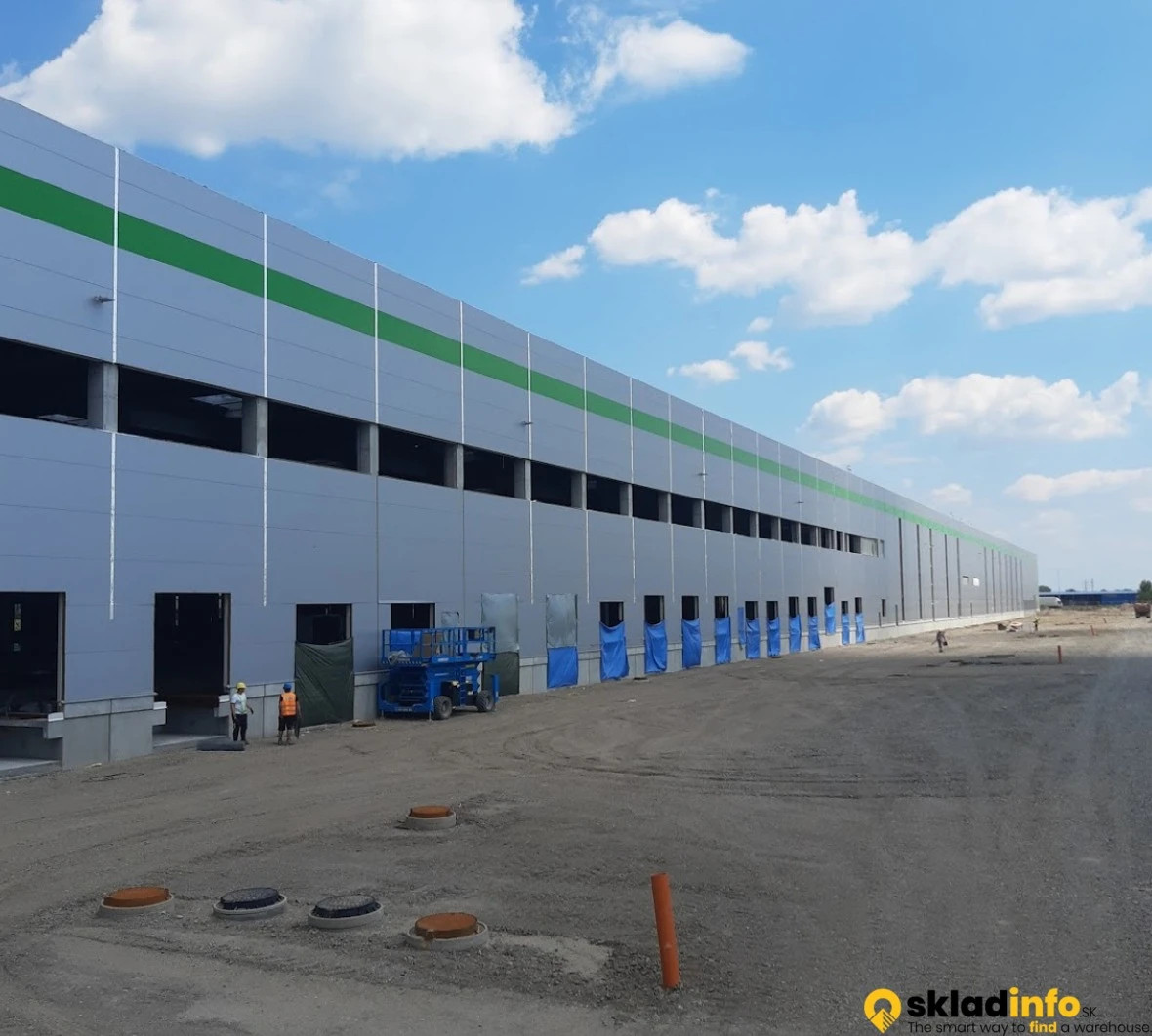 KOSTOLNĚ KRAČANY SK 