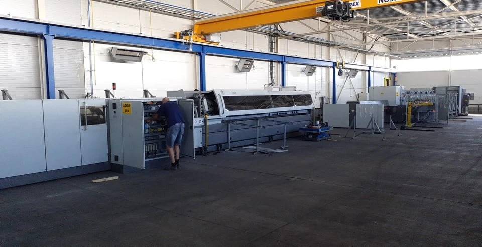 NAPAJANIE LASERA A PILY MT COMAX KOŠICE SK 